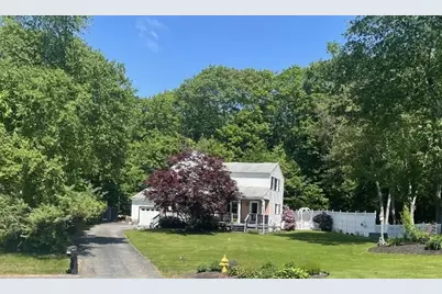 37 Teaberry Ln, Gardner, MA 01440 - Photo 1