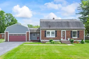 61 Locust St, Oxford, MA 01540 - Photo 1