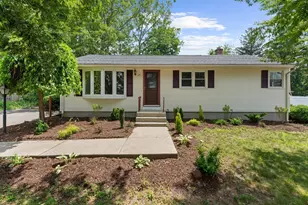 23 Pennfield St, Springfield, MA 01129 - Photo 1