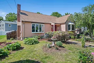 4 Merrow Ln, Stoneham, MA 02180 - Photo 1