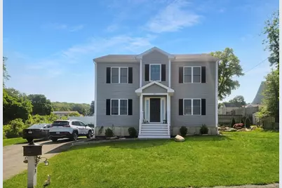 391 Gibbs St, Fall River, MA 02720 - Photo 1