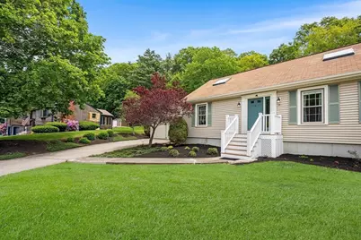 19 K St, Weymouth, MA 02189 - Photo 1