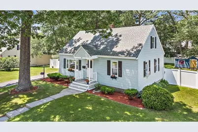 19 Pleasant St, Chelmsford, MA 01824 - Photo 1