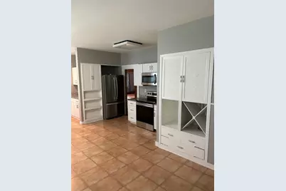 50 South Lennox St #1, Worcester, MA 01602 - Photo 1