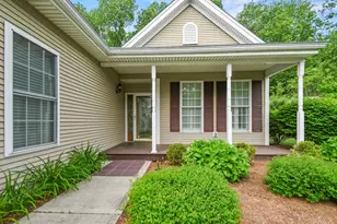 28 Summerfield Dr, Grafton, MA 01560 - Photo 1