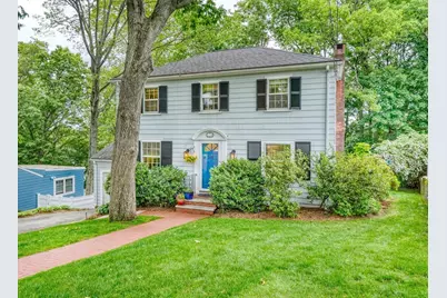 25 Grandview Ave, Melrose, MA 02176 - Photo 1