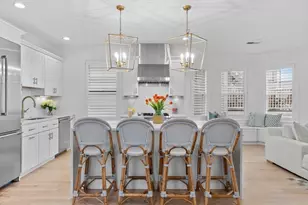 603 E 6th St, Boston, MA 02127 - Photo 1