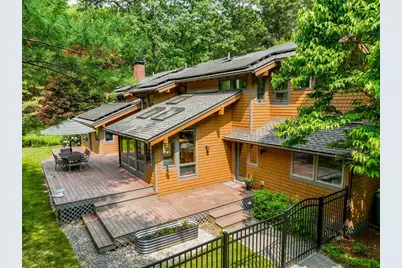 343 Russell St, Carlisle, MA 01741 - Photo 1