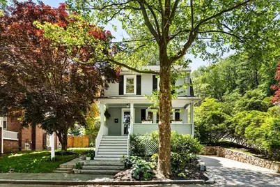 128 Blossom St, Arlington, MA 02474 - Photo 1