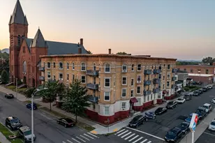 173 Elm St, Holyoke, MA 01040 - Photo 1