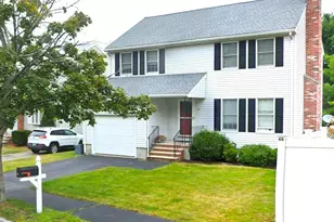 31 Helen St, Waltham, MA 02452 - Photo 1