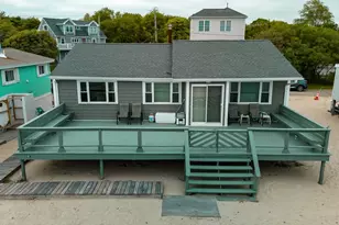 28 Cove St, Fairhaven, MA 02719 - Photo 1