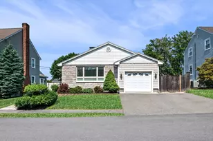 22 Thompson Rd, Marblehead, MA 01945 - Photo 1