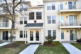 7 Thoreau Ct, Natick, MA 01760 - Photo 1