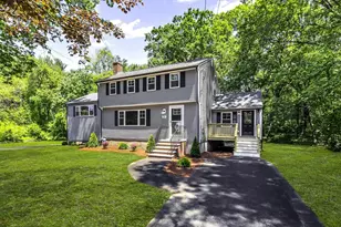21 Karen Lee Ln, Tewksbury, MA 01876 - Photo 1