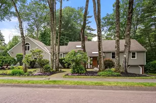 173 Locksley Rd, Lynnfield, MA 01940 - Photo 1