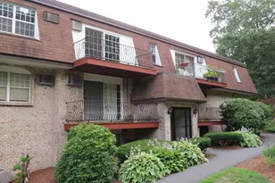 4 Williamsburg Ct, Shrewsbury, MA 01545 - Photo 1