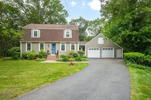 22 Fern Dr, Walpole, MA 02081 - Photo 1