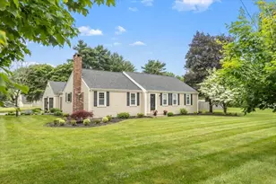 11 Prospect St, Hingham, MA 02043 - Photo 1