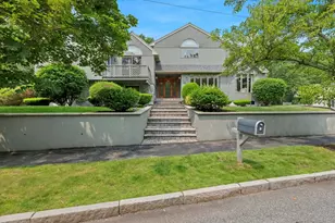 22 Orsini Dr, Wakefield, MA 01880 - Photo 1