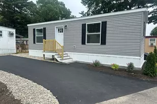 1346 Newport Ave, Attleboro, MA 02703 - Photo 1