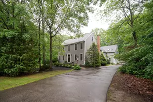 15 Crestwood Dr, Blackstone, MA 01504 - Photo 1