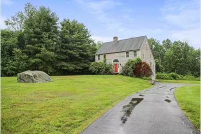 85 Hartford Ave W, Mendon, MA 01756 - Photo 1
