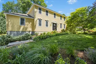 12 Bruce St, Grafton, MA 01519 - Photo 1