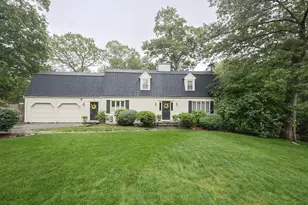 10 Victoria Cir, Norwood, MA 02062 - Photo 1