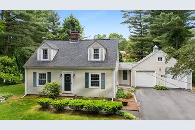 185 Chestnut St, Foxboro, MA 02035 - Photo 1