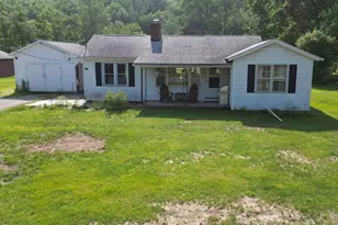 86 South St, Williamsburg, MA 01096 - Photo 1