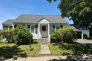 270 Cambria St, Springfield, MA 01118 - Photo 1