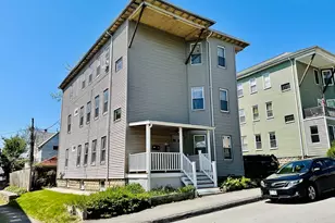 32 Ames St, Worcester, MA 01604 - Photo 1