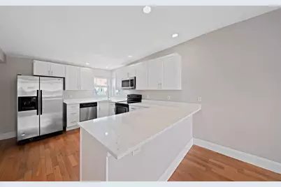 662 E 7th Street #3, Boston, MA 02127 - Photo 1