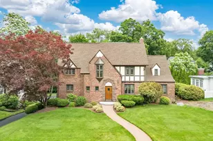 44 Meadowbrook Rd, Longmeadow, MA 01106 - Photo 1