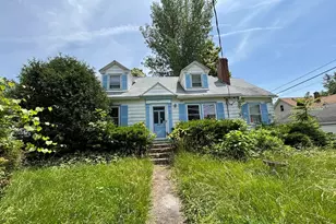 113 Lexington St, Springfield, MA 01107 - Photo 1
