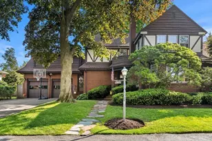 27 Glendale Rd, Marblehead, MA 01945 - Photo 1