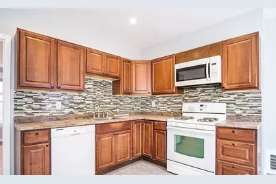 28 Moreland St #1, Somerville, MA 02145 - Photo 1