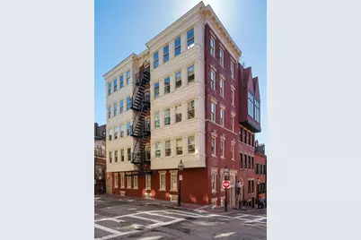 112 Myrtle St, Boston, MA 02114 - Photo 1