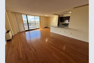 60 Longwood Ave #802, Brookline, MA 02446 - Photo 1