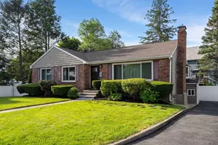 56 Beach St, Woburn, MA 01801 - Photo 1