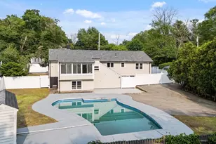 123 Walnut St, Saugus, MA 01906 - Photo 1