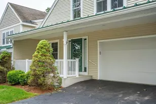 43 Blossom Square, Holden, MA 01520 - Photo 1