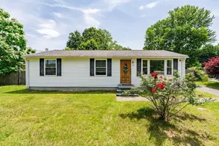 75 Puritan Rd, Springfield, MA 01119 - Photo 1