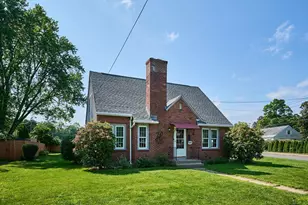 14 Sheldon Ave, Easthampton, MA 01027 - Photo 1