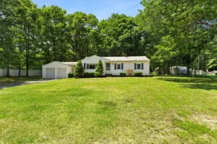 60 Colby Dr, Halifax, MA 02338 - Photo 1