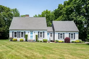 9 Royal Wood Ln, Swansea, MA 02777 - Photo 1