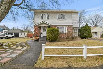 10 Gleason Rd, Shrewsbury, MA 01545 - Photo 1