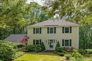 21 Overlook Dr, Chelmsford, MA 01824 - Photo 1