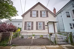 19 Elm St, Lowell, MA 01852 - Photo 1